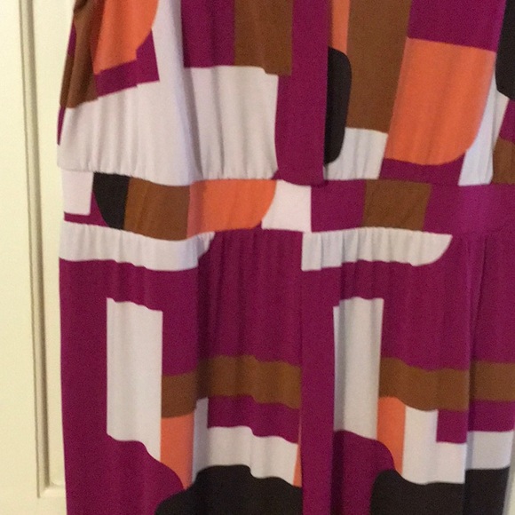 EUC,IMAN,1XP,Jumpsuit,V neck,gathered waist,Princess seams detailing.Geometrical - Picture 7 of 9